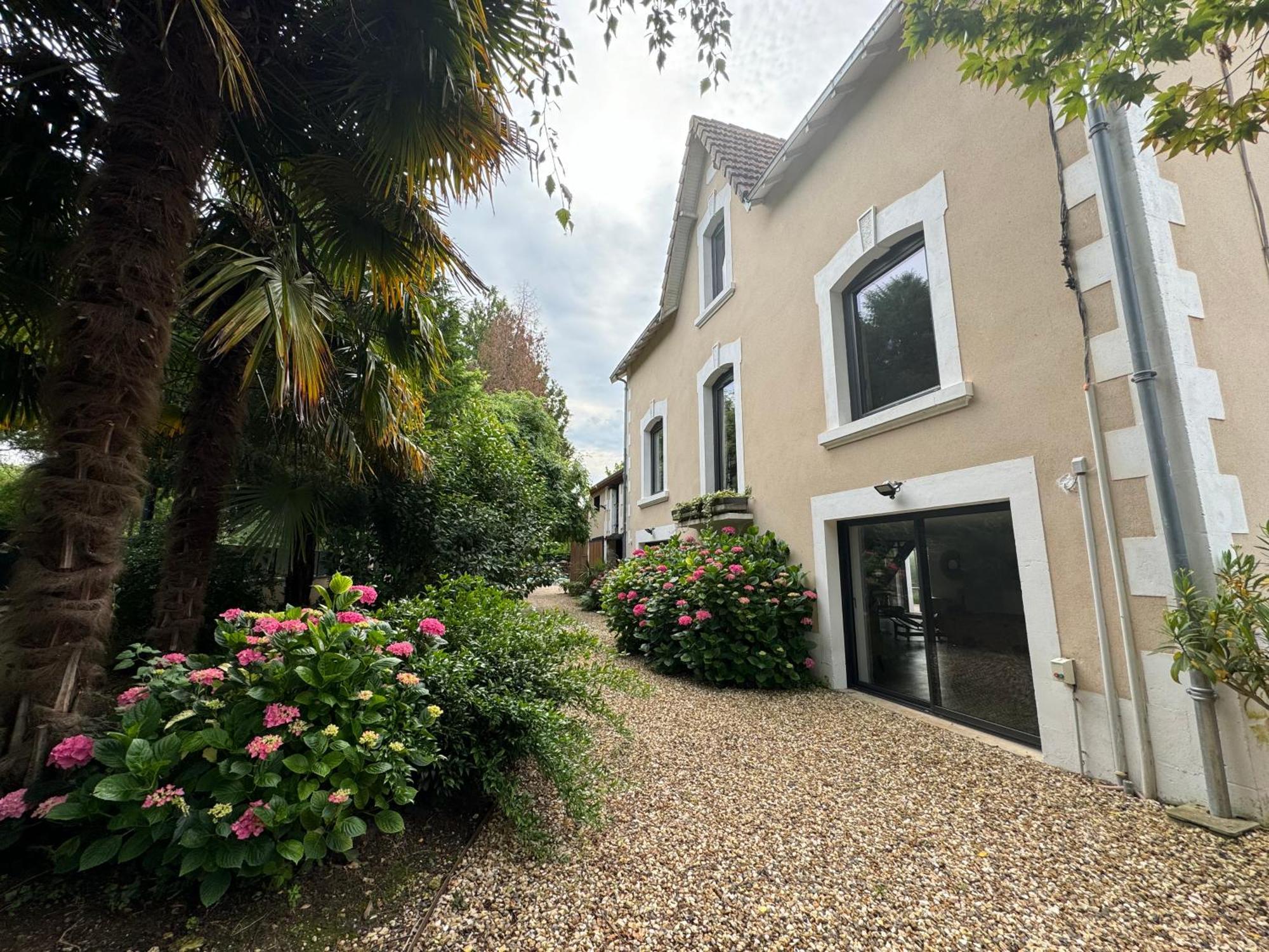 Demeure De Charme Vue Riviere Perigueux Piscine Parking Bed & Breakfast Ngoại thất bức ảnh